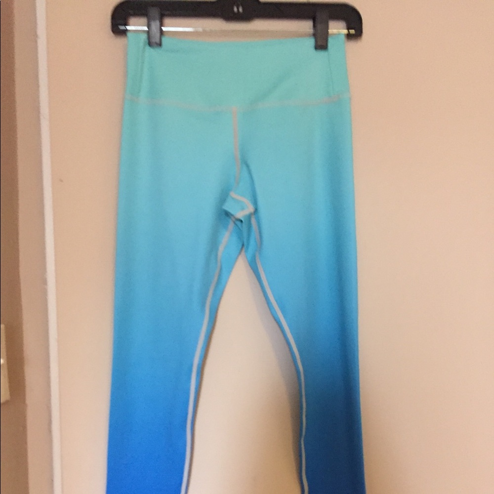 Blue leggings